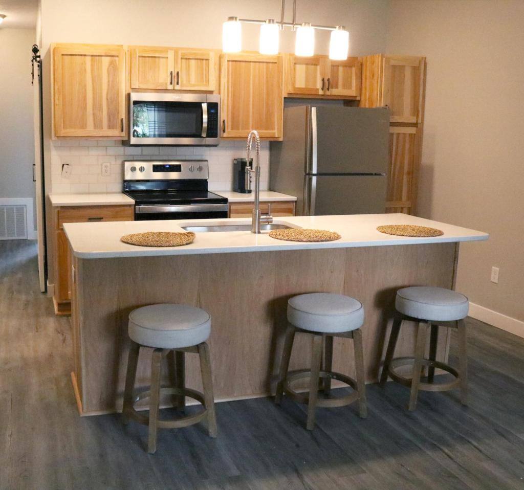 Townhouse for rent at 8 Reserve Court, Garner, IA 50438