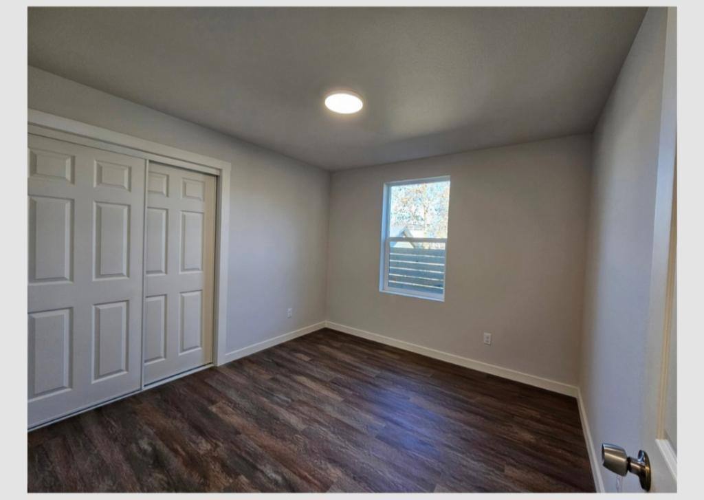 House for rent at 327 17th Ave, Longview, WA 98632