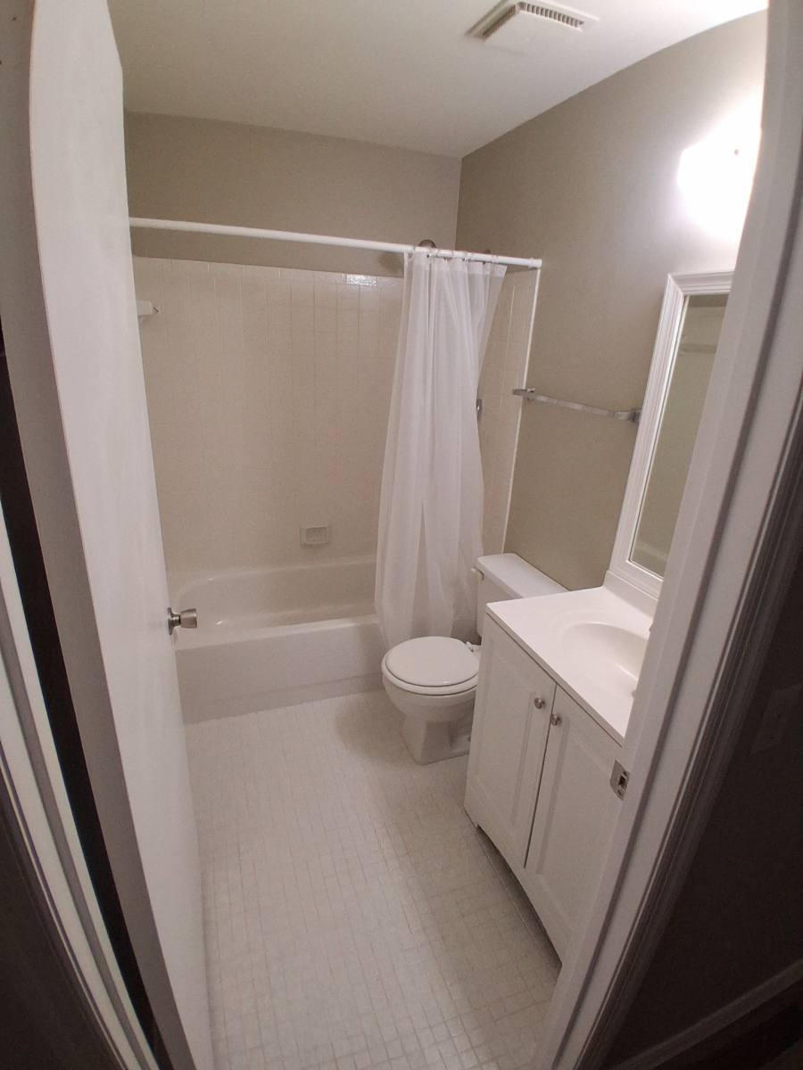 Apartment for rent at 1409 Lake Ave, Lake Worth Beach, FL 33460