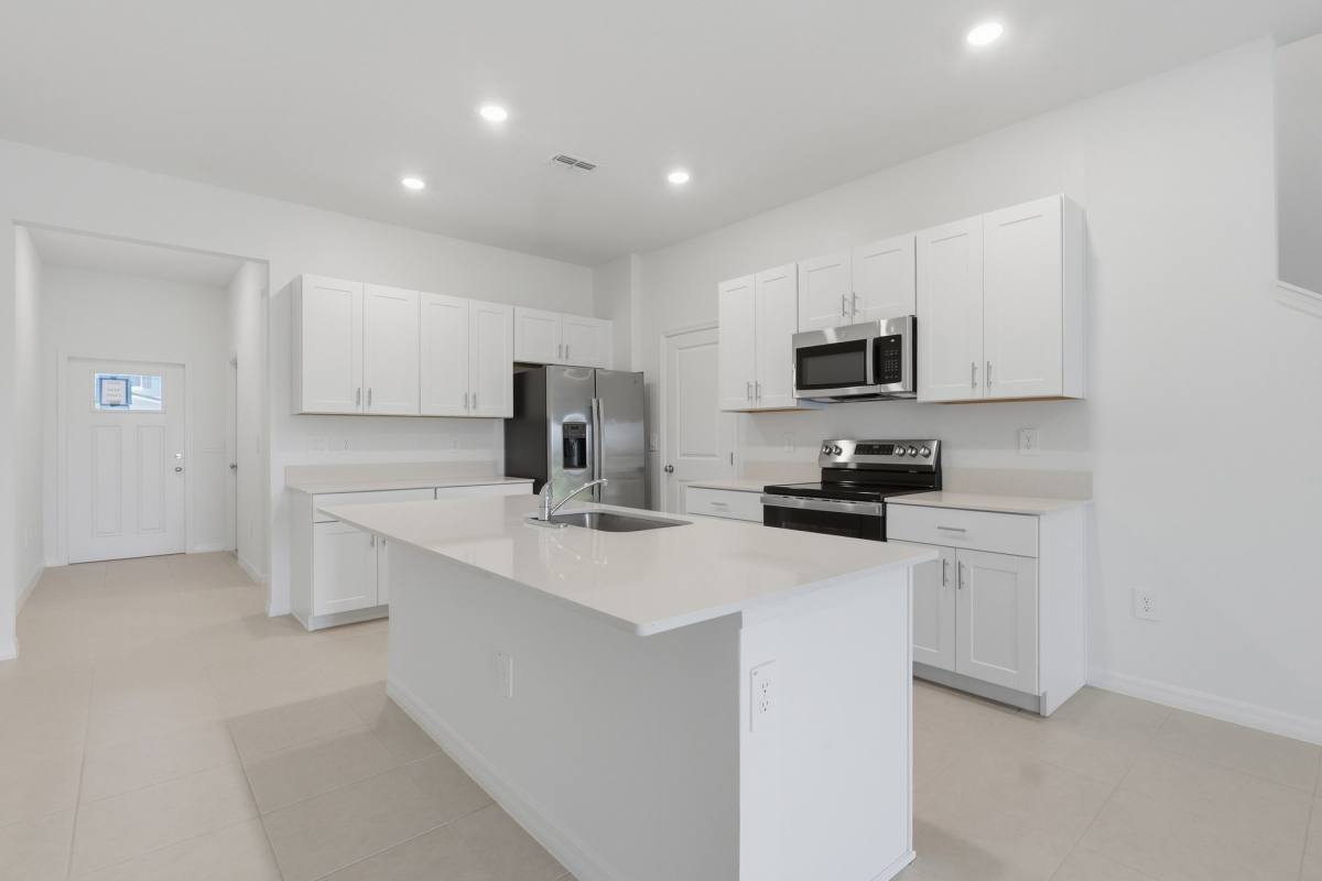 Townhouse for rent at 13420 Noble Garnet Lane, Parrish, FL 34219