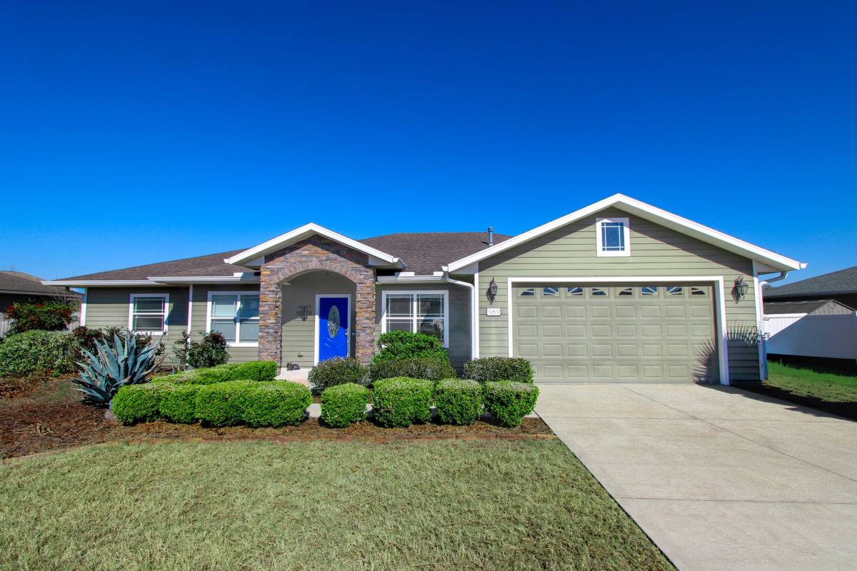 House for rent at 989 NW 231st Way, Newberry, FL 32669