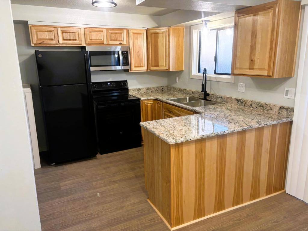 Apartment for rent at 870 Kruse Ave, Coos Bay, OR 97420
