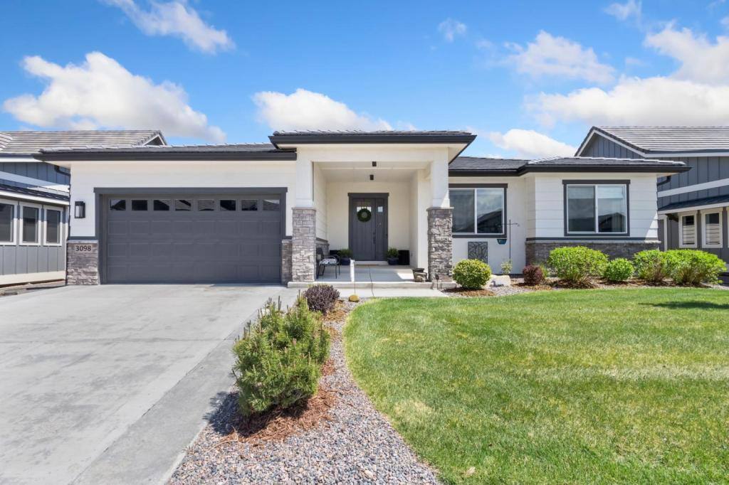 House for rent at 3098 Heron Lakes Parkway, Berthoud, CO 80513