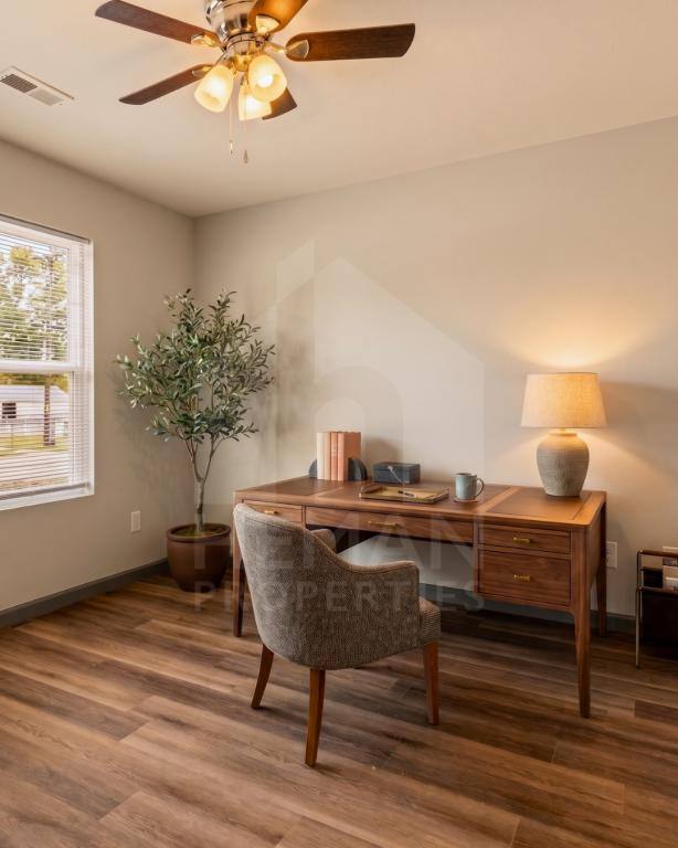 House for rent at 221 N Park Ave #B, Aurora, MO 65605