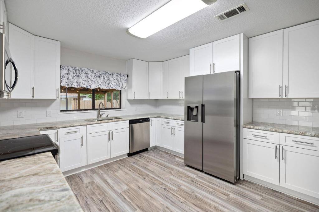 House for rent at 236 Chicago Ave, Valparaiso, FL 32580
