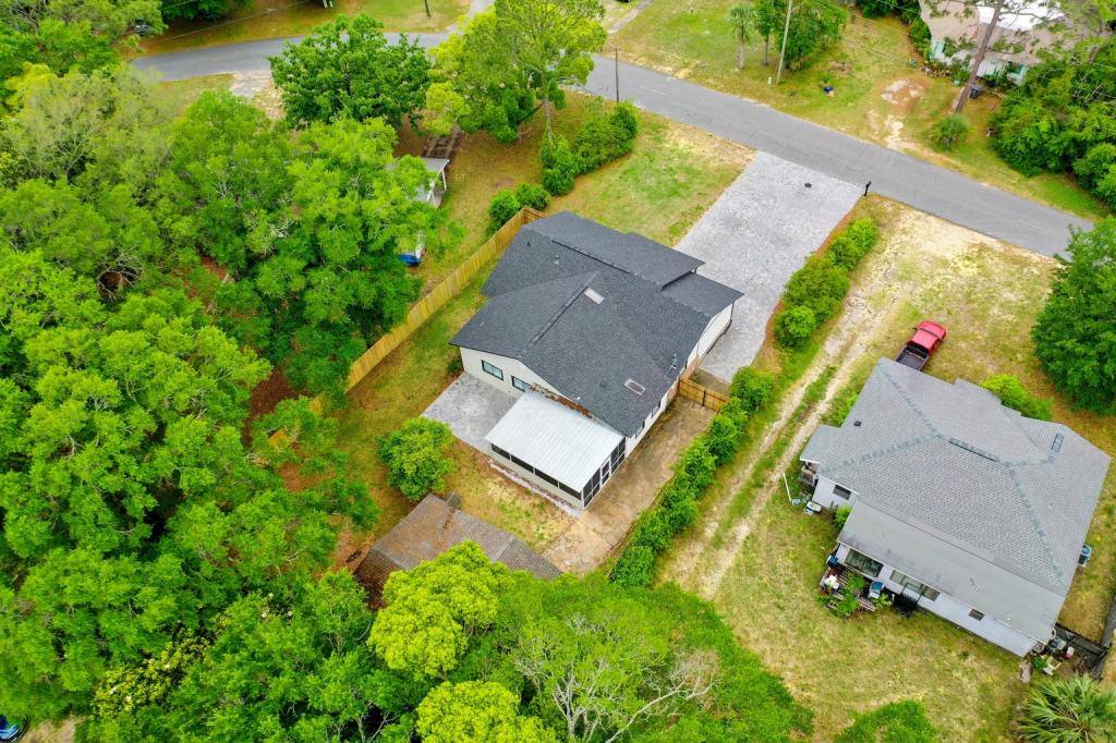 House for rent at 236 Chicago Ave, Valparaiso, FL 32580