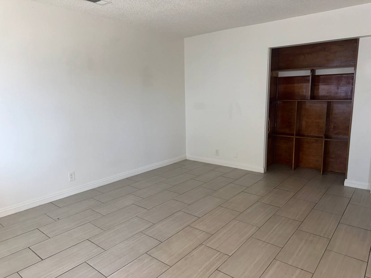 Apartment for rent at 13576 Algonquin Rd #2, Apple Valley, CA 92308