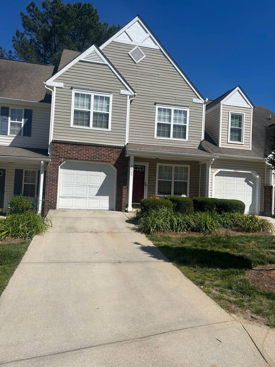 Townhouse for rent at 8825 Scotch Heather Way, Charlotte, NC 28277
