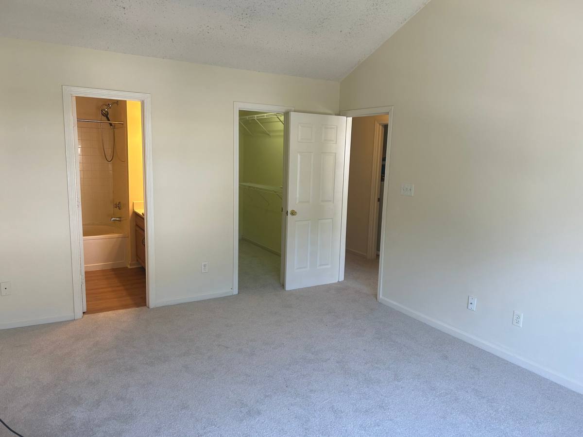 Townhouse for rent at 8825 Scotch Heather Way, Charlotte, NC 28277