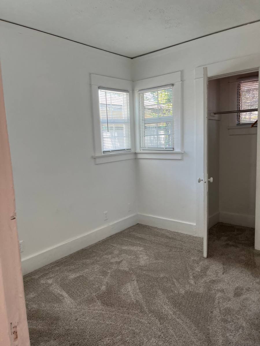 House for rent at 1215 Orange Grove Ave, Glendale, CA 91205