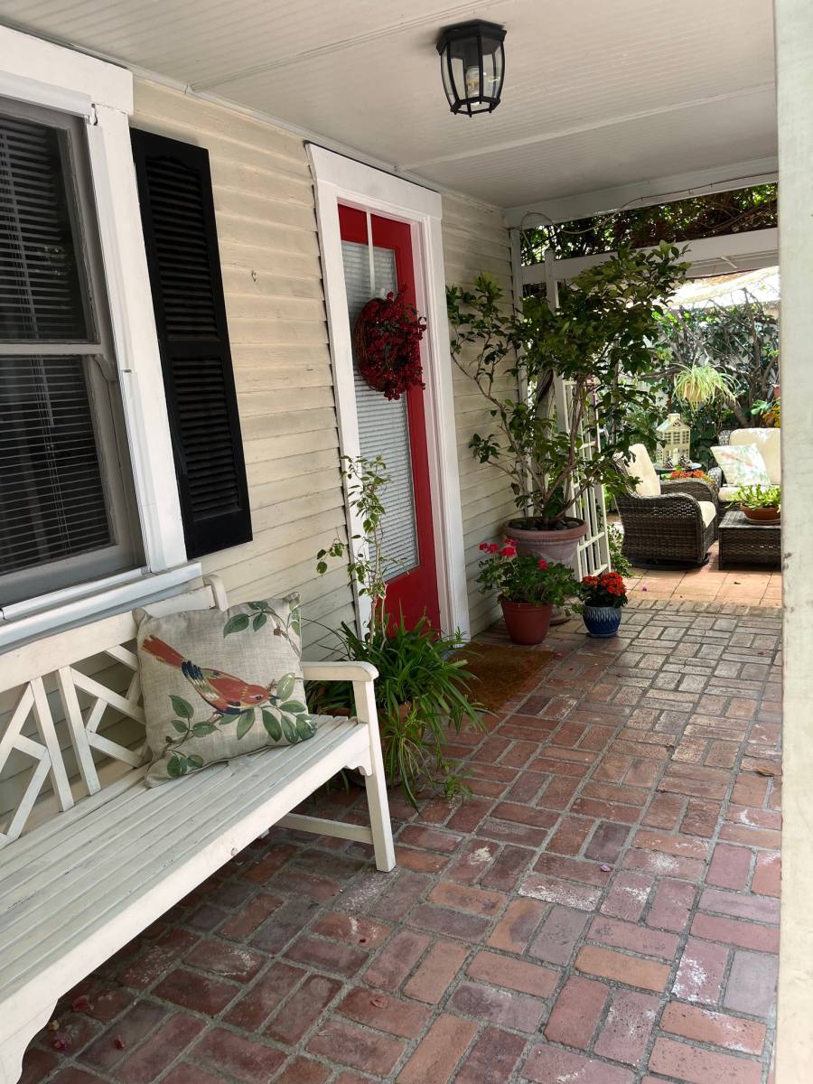 House for rent at 1215 Orange Grove Ave, Glendale, CA 91205