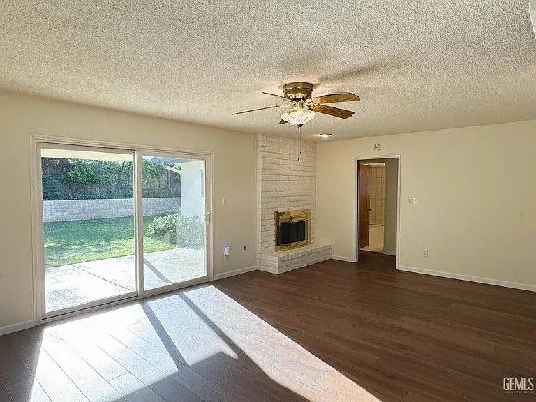 House for rent at 2705 Parkfield Court, Bakersfield, CA 93306