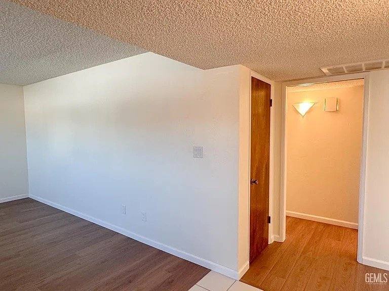 House for rent at 2705 Parkfield Court, Bakersfield, CA 93306
