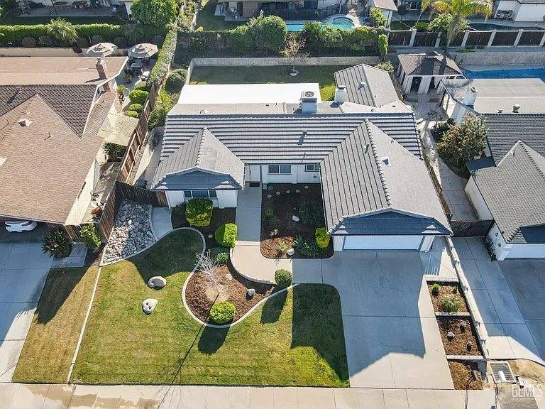 House for rent at 2705 Parkfield Court, Bakersfield, CA 93306