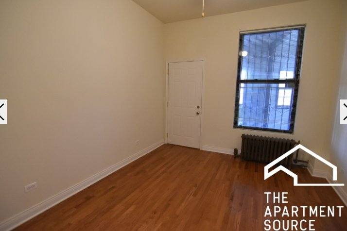 Apartment for rent at 904 W Belmont Ave #1, Chicago, IL 60657