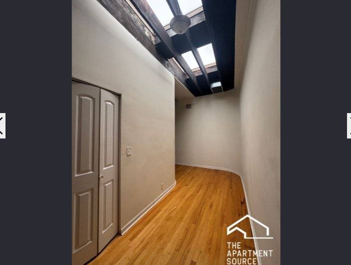 Apartment for rent at 916 W Belmont Ave #2, Chicago, IL 60657