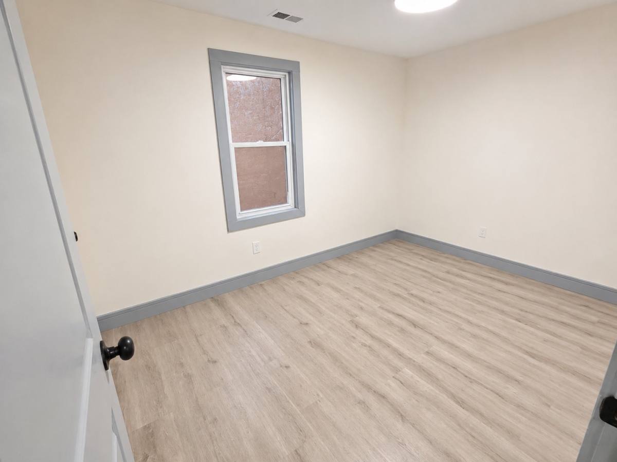 Apartment for rent at 655 S 11th St #2, Newark, NJ 07103