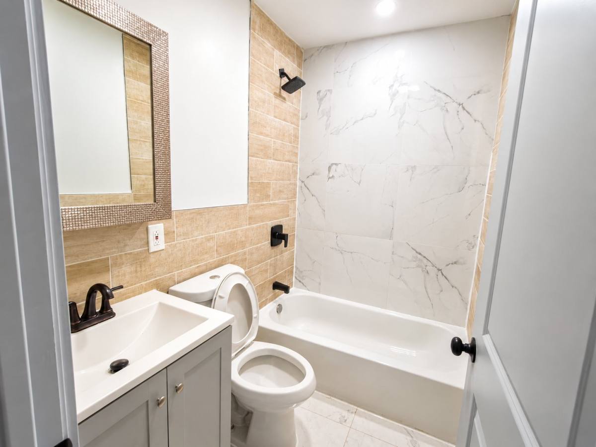 Apartment for rent at 655 S 11th St #2, Newark, NJ 07103