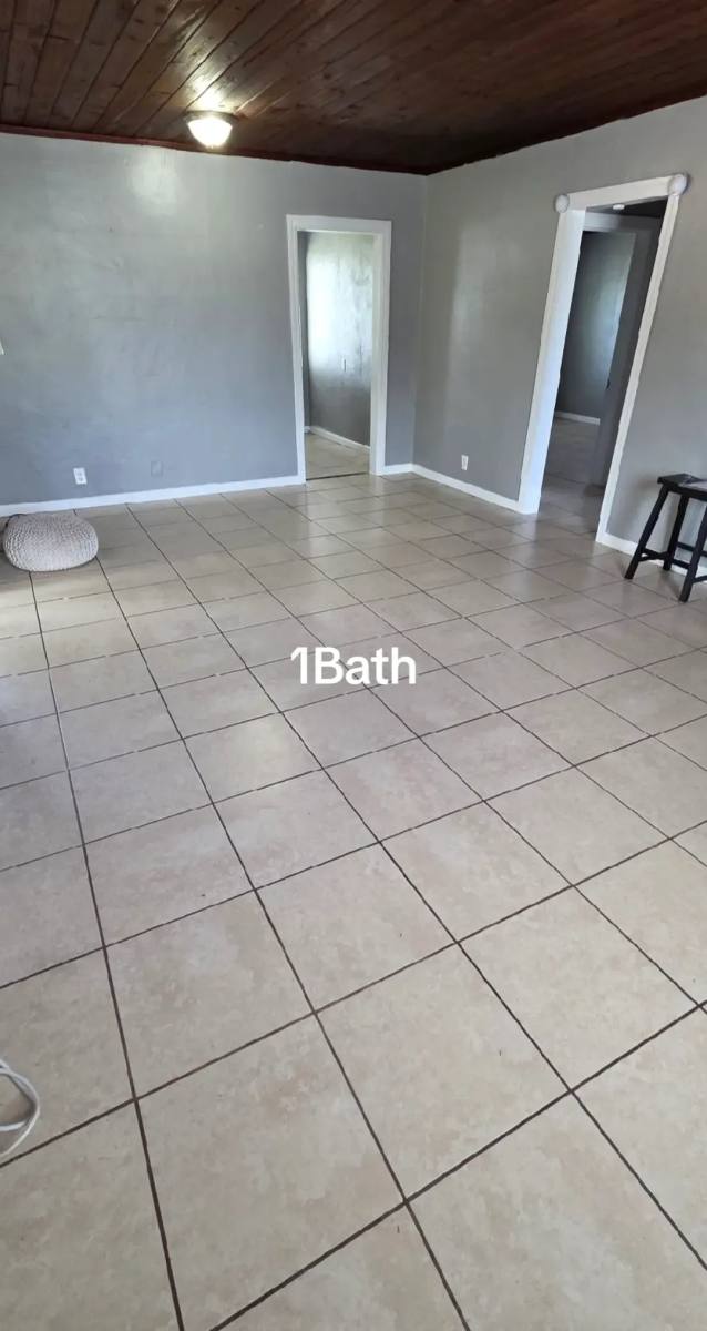 Apartment for rent at 1232 W 35th St, West Palm Beach, FL 33404