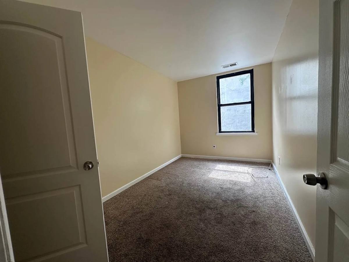 Apartment for rent at 2000 Mapes Ave #2, Bronx, NY 10460
