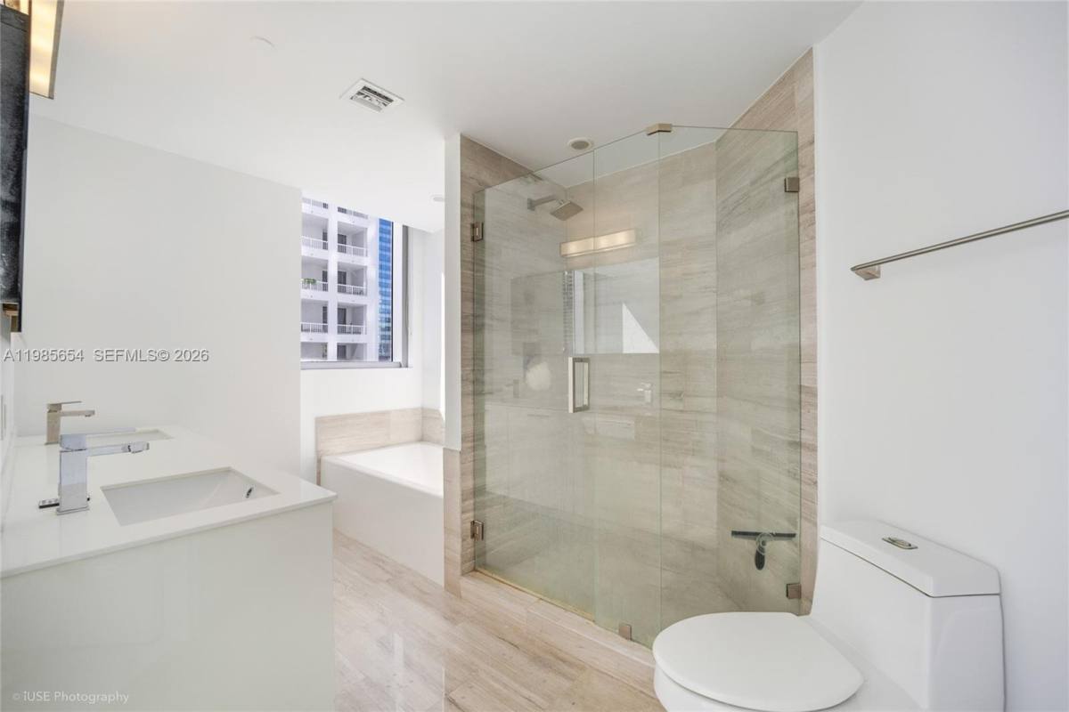 Condo for rent at 1300 Brickell Bay Dr #1803, Miami, FL 33131