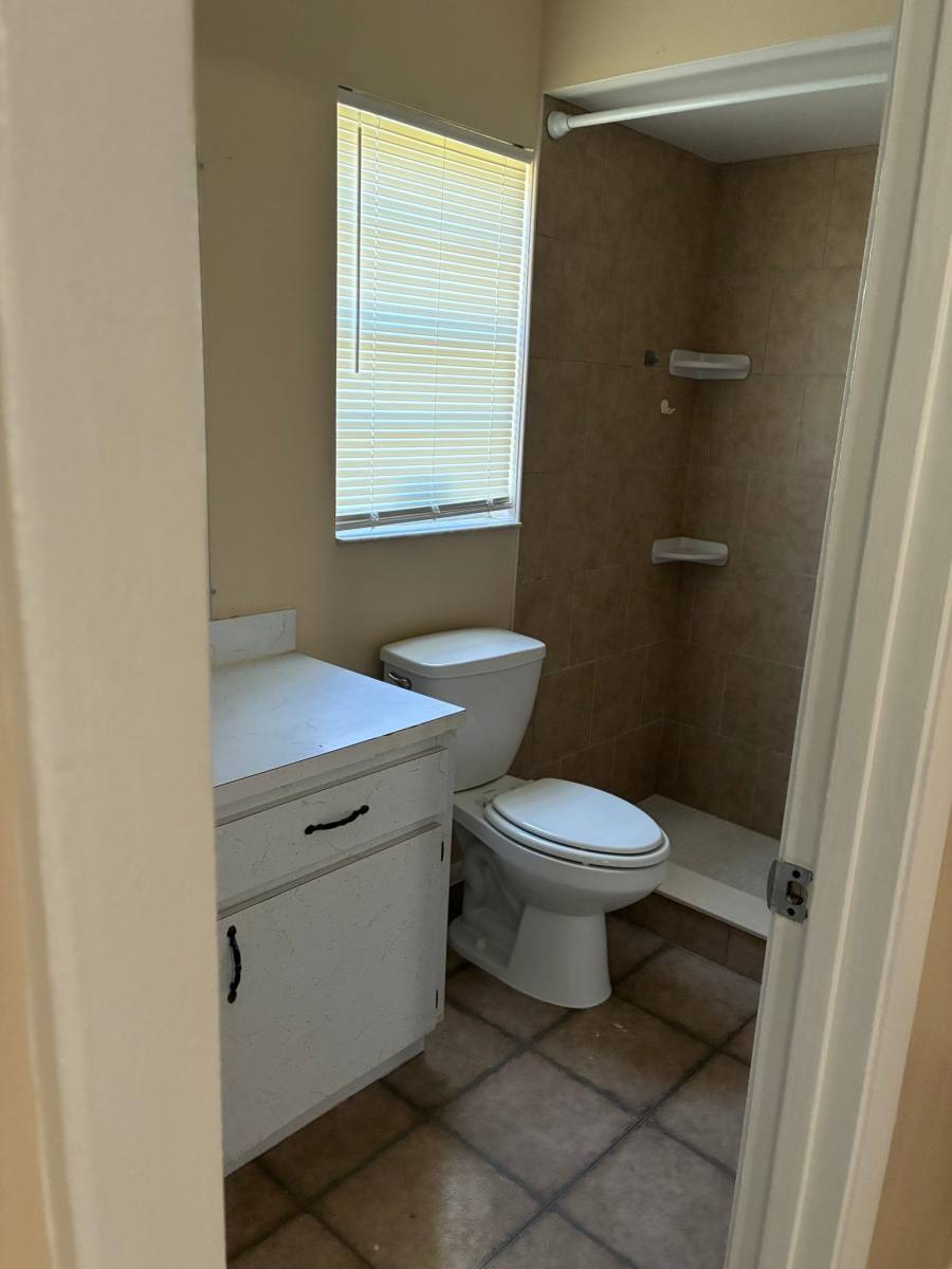 House for rent at 708 65th Ave E, Bradenton, FL 34203