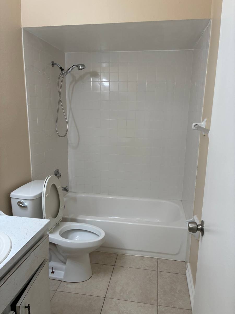 House for rent at 708 65th Ave E, Bradenton, FL 34203