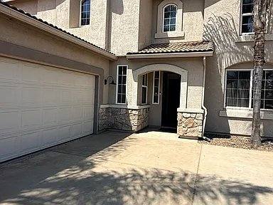 House for rent at 2337 N Silvervale St, Visalia, CA 93291