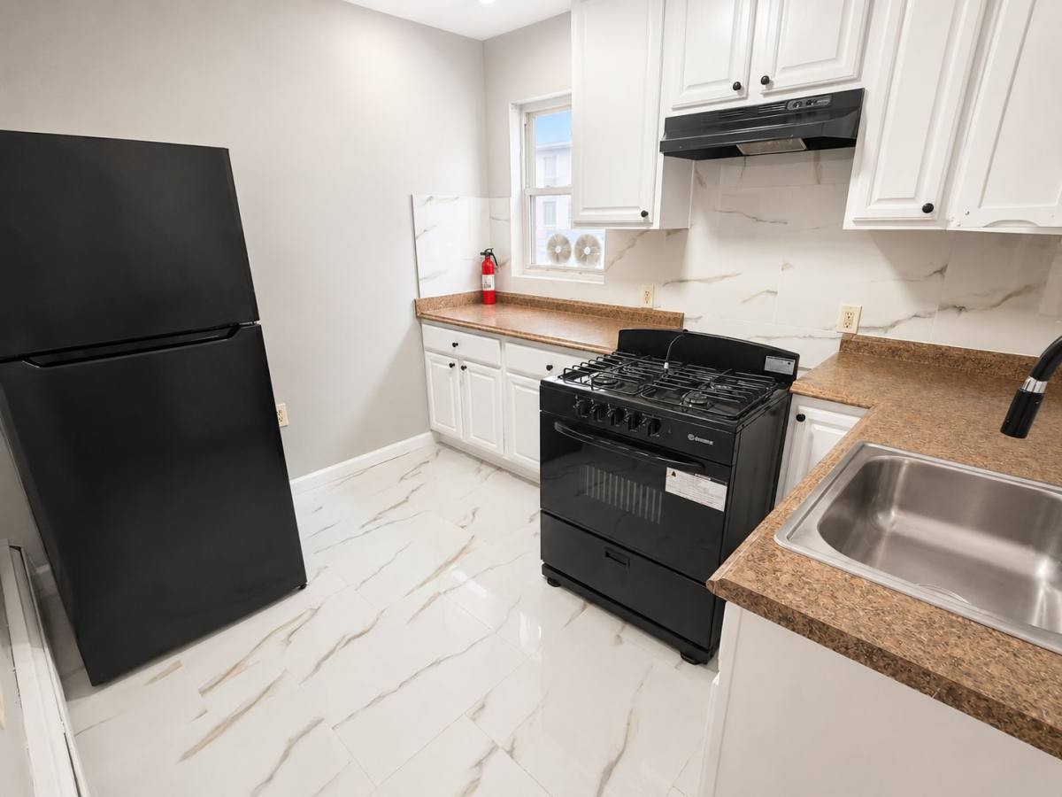 Apartment for rent at 50 Halsted St #2, Newark, NJ 07106