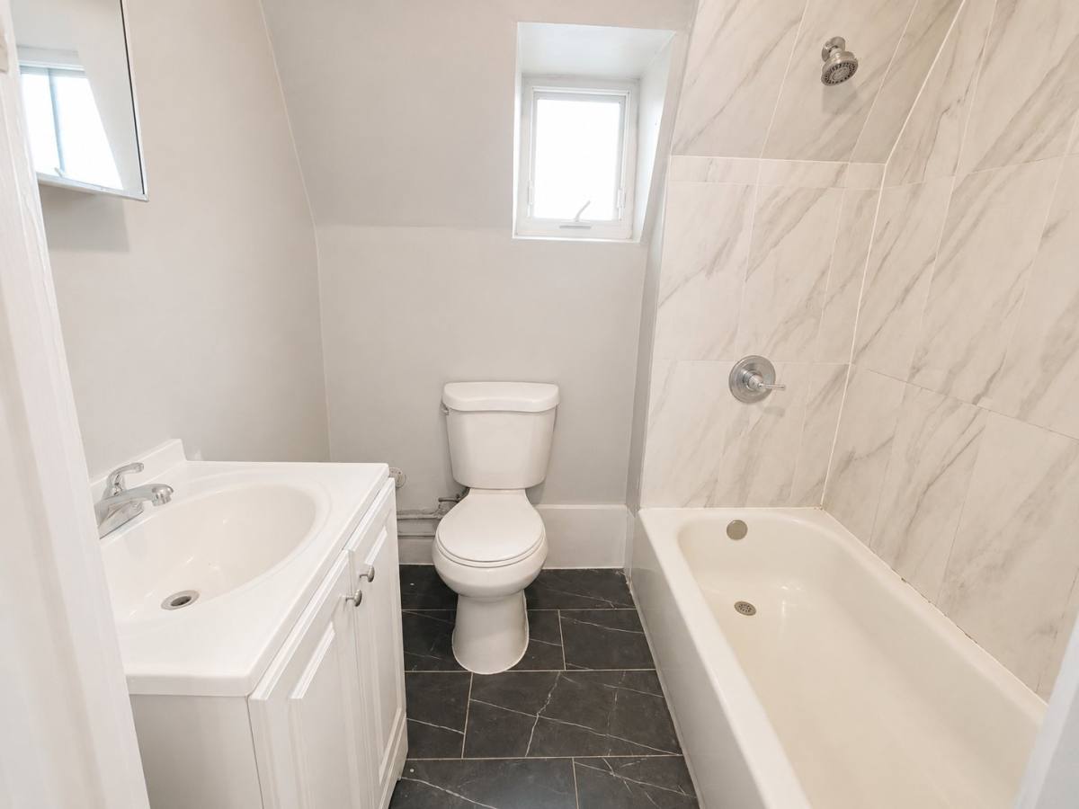 Apartment for rent at 9 Kenmore Ave #3, Newark, NJ 07106
