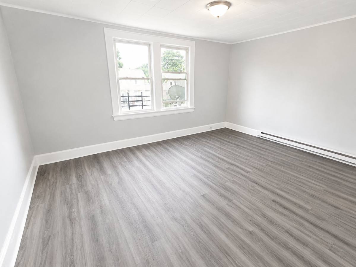 Apartment for rent at 9 Kenmore Ave #3, Newark, NJ 07106