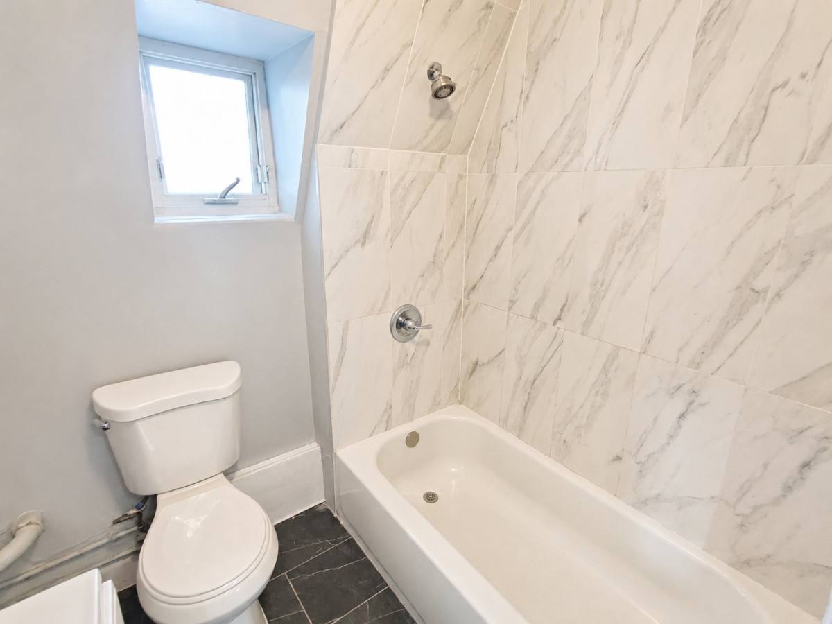 Apartment for rent at 9 Kenmore Ave #3, Newark, NJ 07106