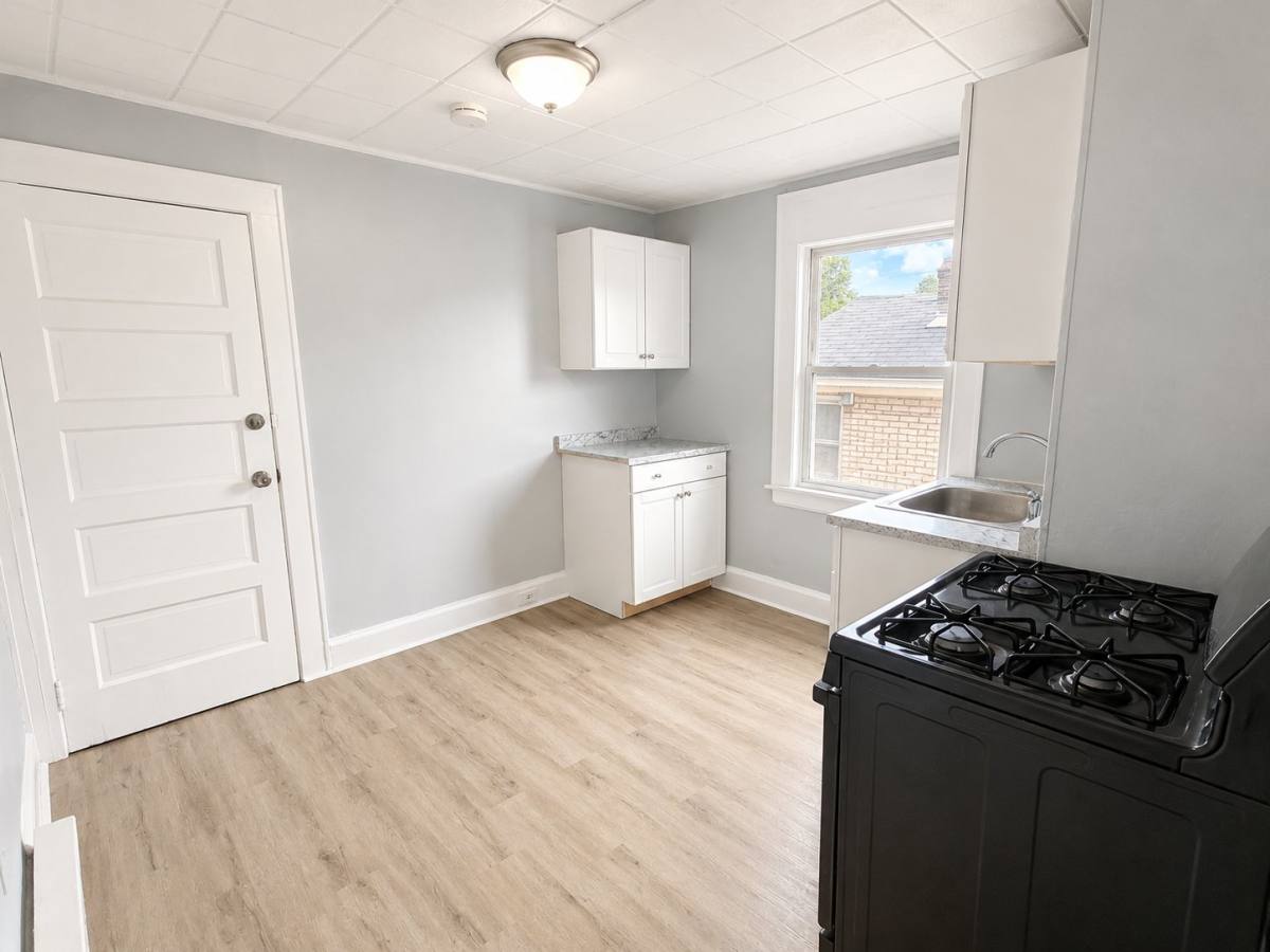 Apartment for rent at 9 Kenmore Ave #3, Newark, NJ 07106