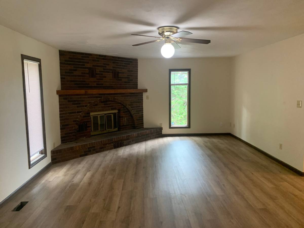 Apartment for rent at 2211 Weathered Rock Rd #B, Jefferson City, MO 65101