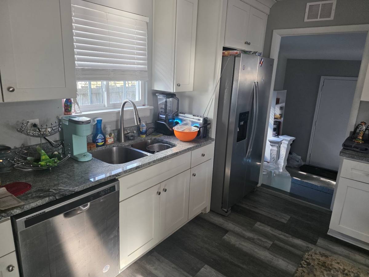 House for rent at 15 E Kelly Ave #1, 2, 3, 4, Hampton, VA 23663
