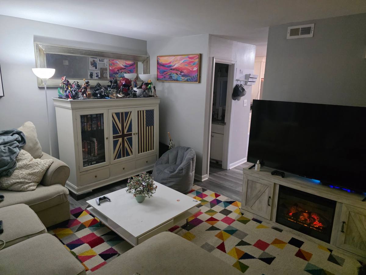 House for rent at 15 E Kelly Ave #1, 2, 3, 4, Hampton, VA 23663