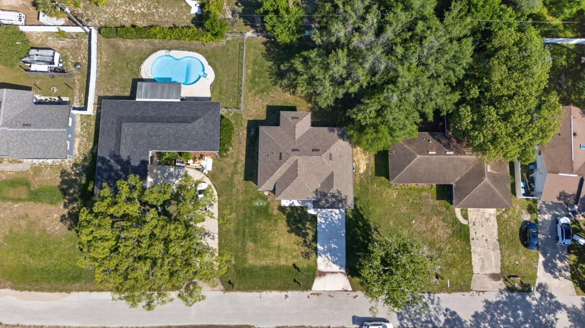 House for rent at 922 N Fairbairn Dr, Deltona, FL 32725