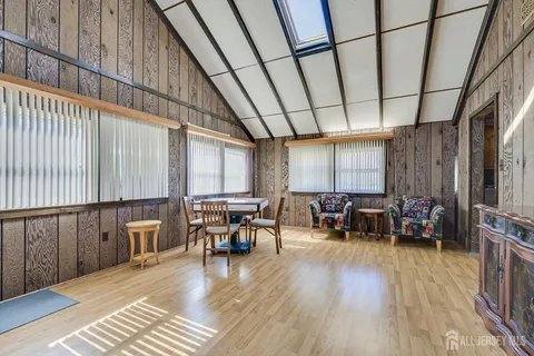 House for rent at 9 Haines Ave, Piscataway, NJ 08854