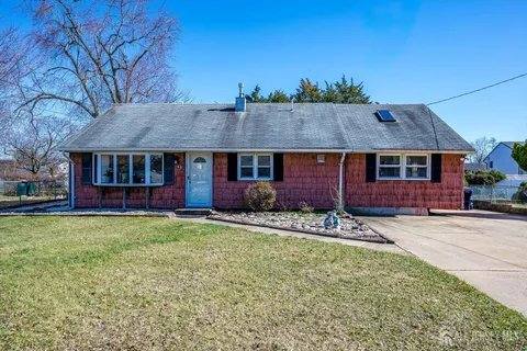House for rent at 9 Haines Ave, Piscataway, NJ 08854