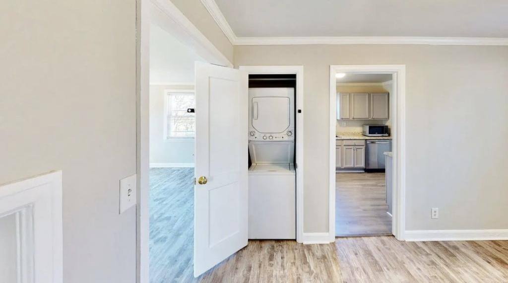 House for rent at 2320 Vanderbilt Rd, Charlotte, NC 28206