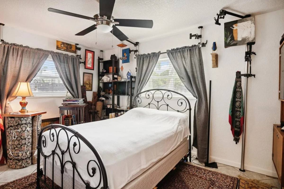 Apartment for rent at 853 NE 37 St, Fort Lauderdale, FL 33334