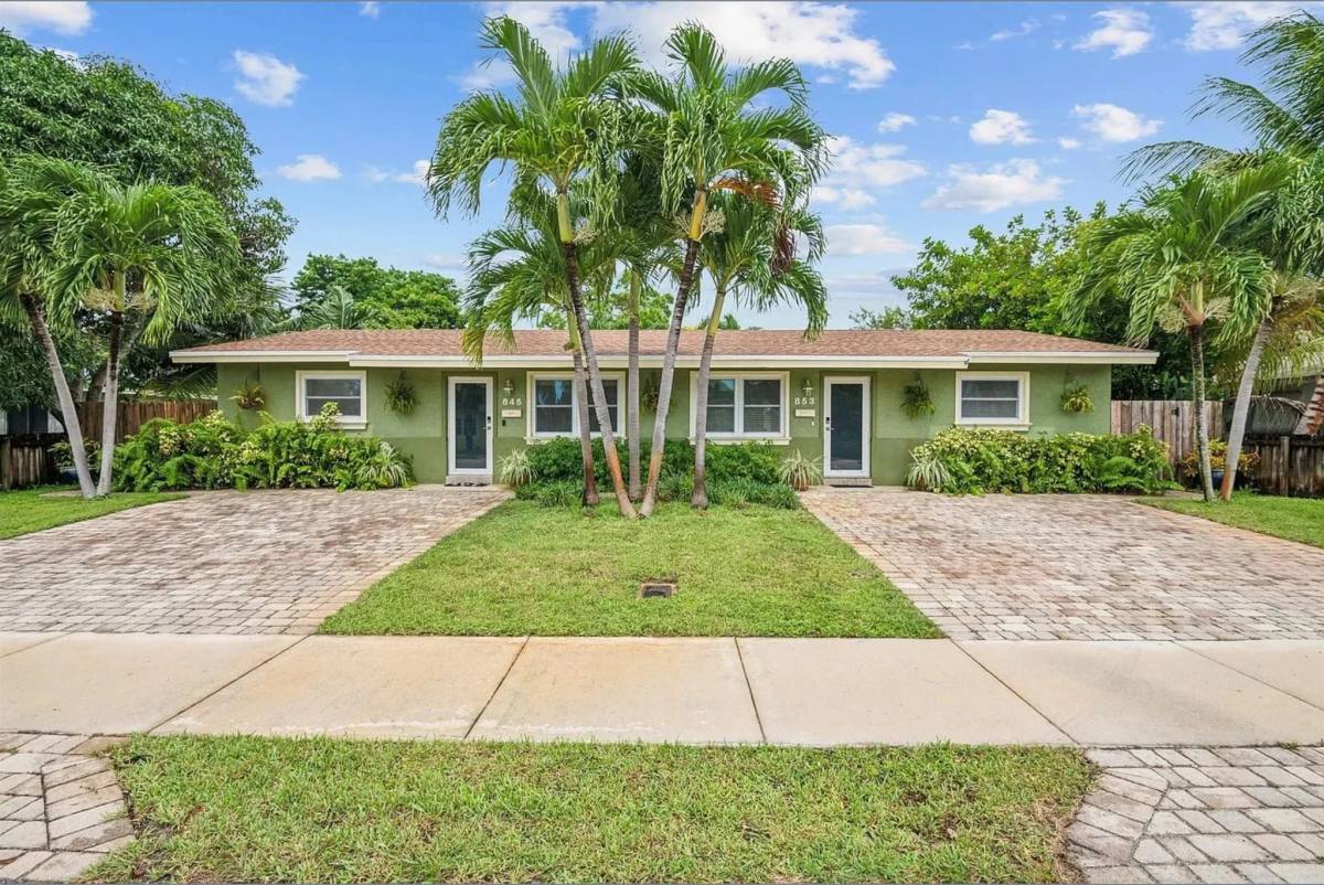 Apartment for rent at 853 NE 37 St, Fort Lauderdale, FL 33334