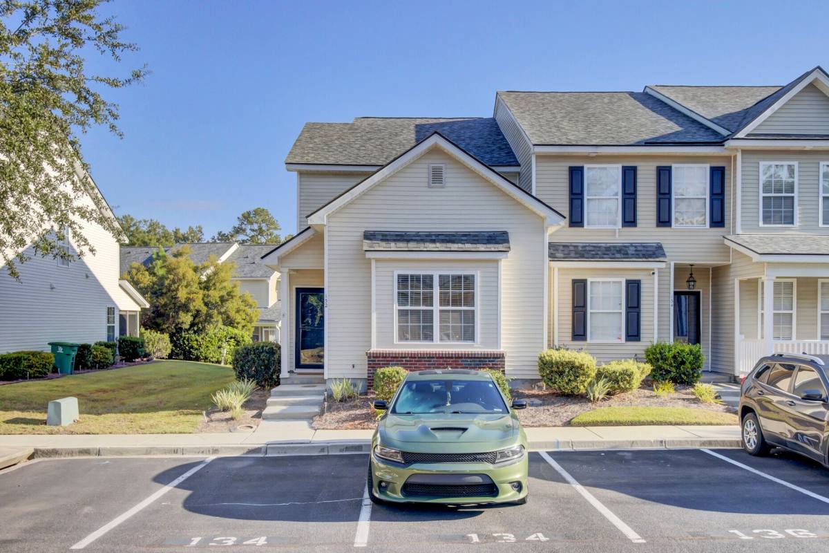 Townhouse for rent at 132 Woodward Rd, Goose Creek, SC 29445
