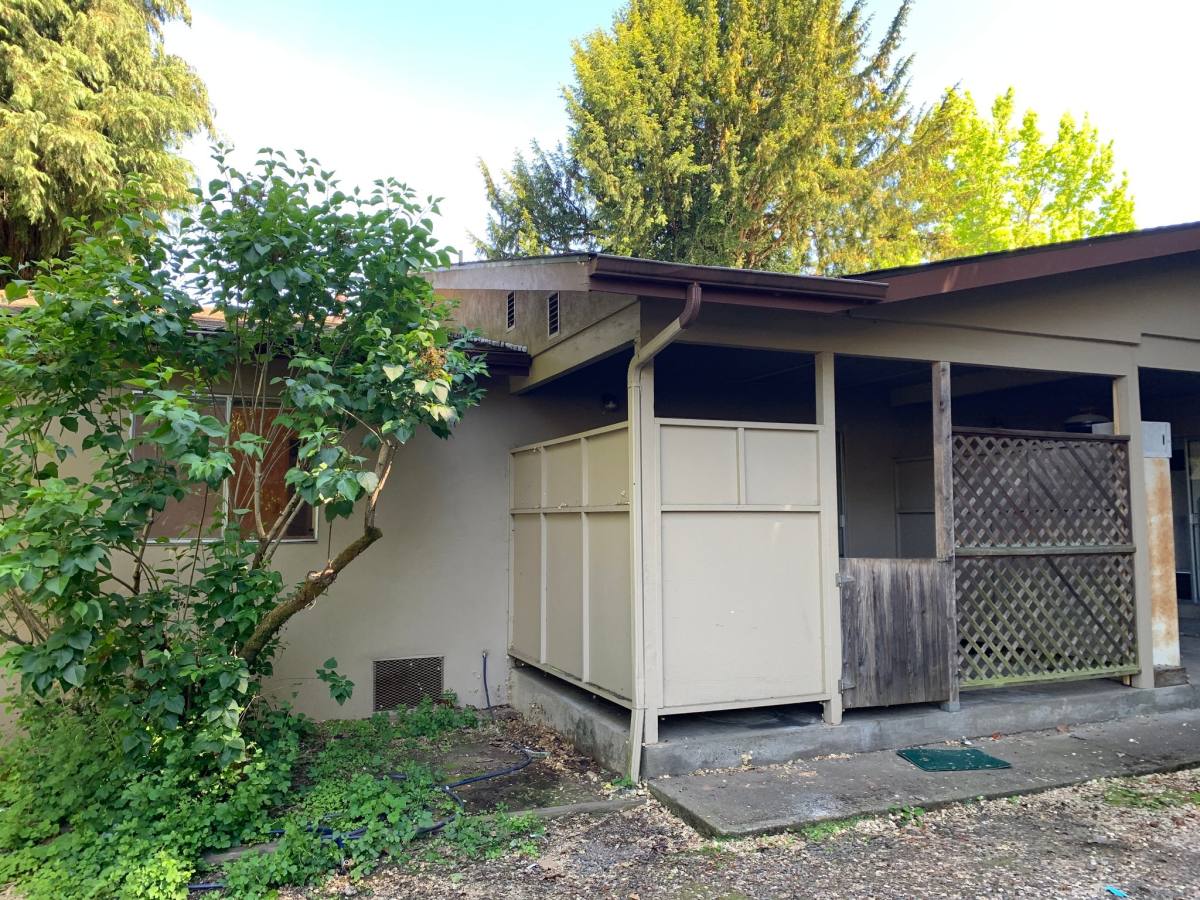 Apartment for rent at 420-422 NW 8th St #4, Corvallis, OR 97330