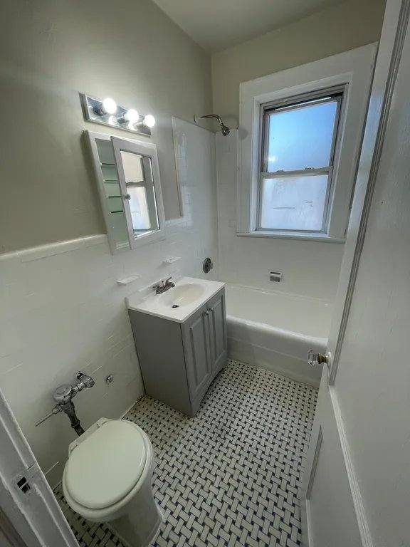 Apartment for rent at 576-407 Mount Prospect Ave #405, Newark, NJ 07104
