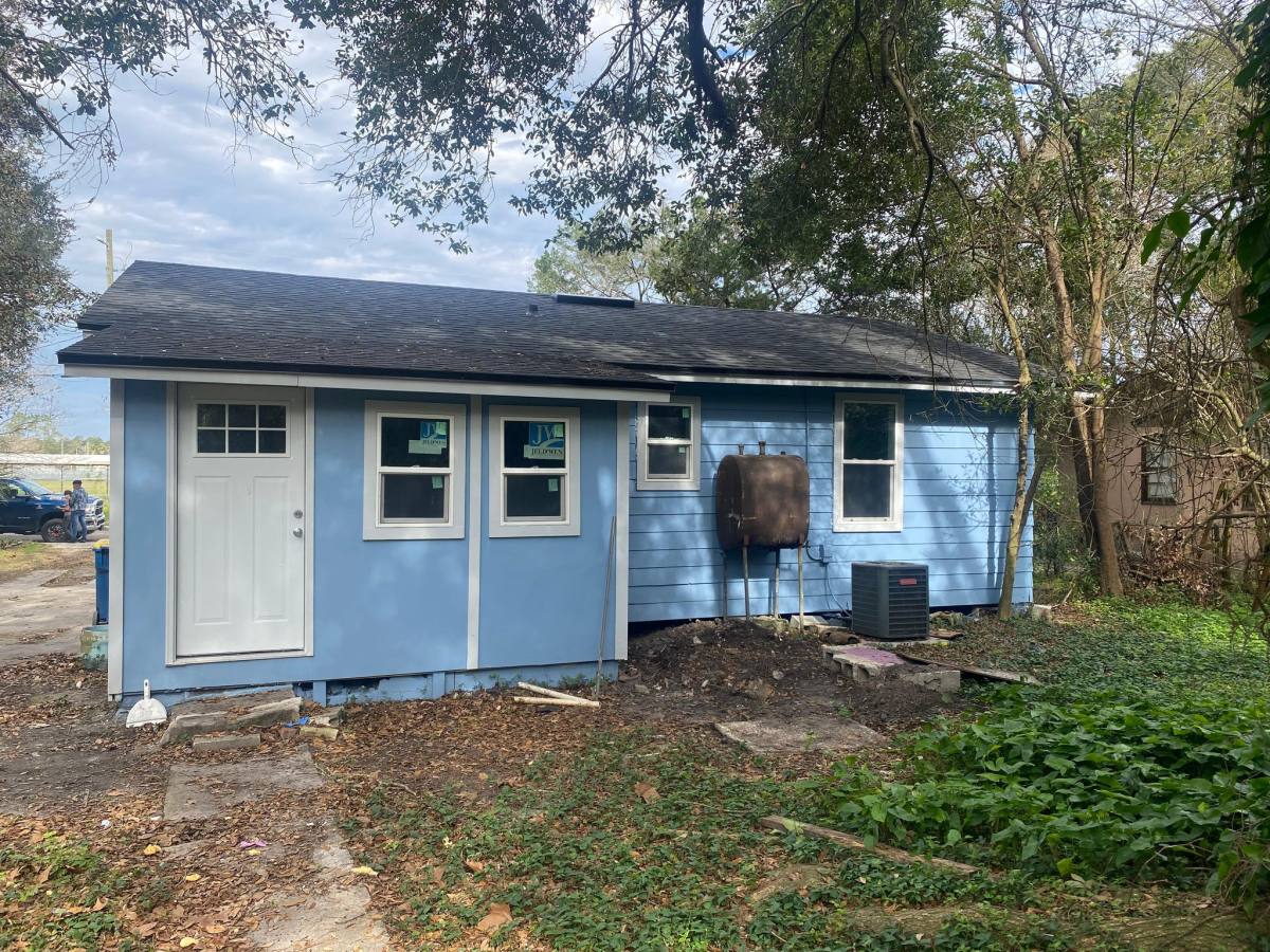 House for rent at 2050 W 40th St, Jacksonville, FL 32209