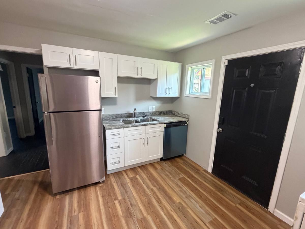 Apartment for rent at 1909 S State St, Little Rock, AR 72206
