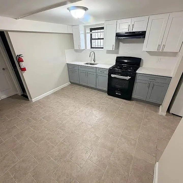 Apartment for rent at 179 Ellis Ave #G1, Irvington, NJ 07111