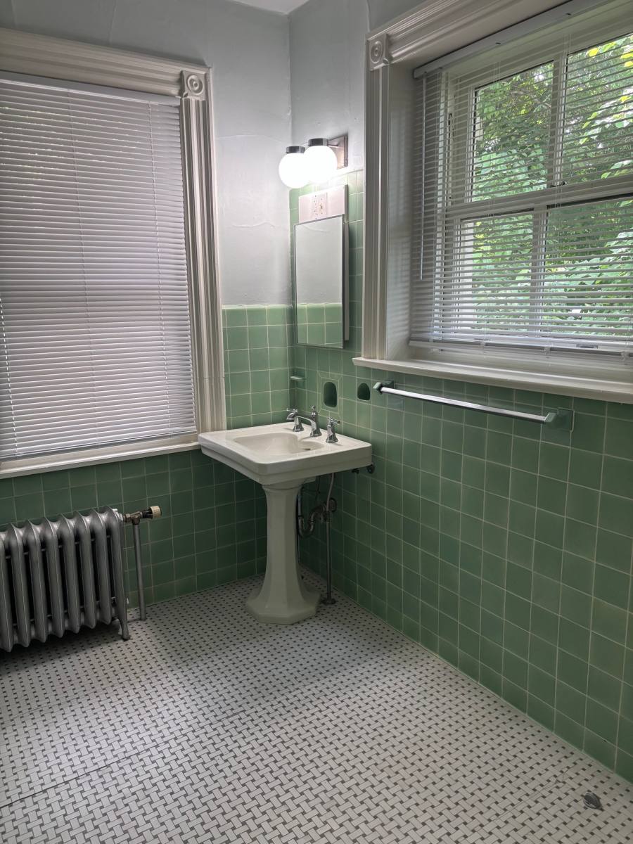 Apartment for rent at 1200 W 10th St #3, Wilmington, DE 19806