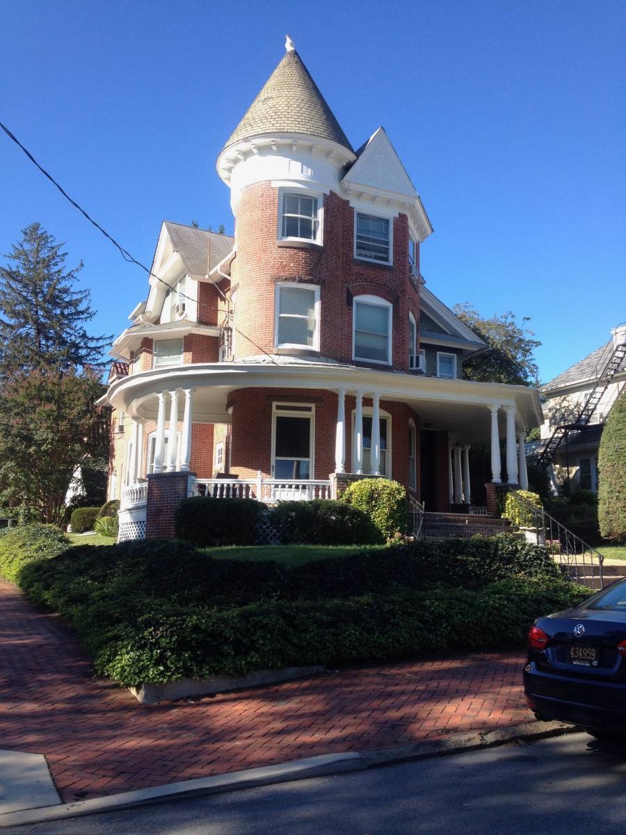 Apartment for rent at 1200 W 10th St #3, Wilmington, DE 19806